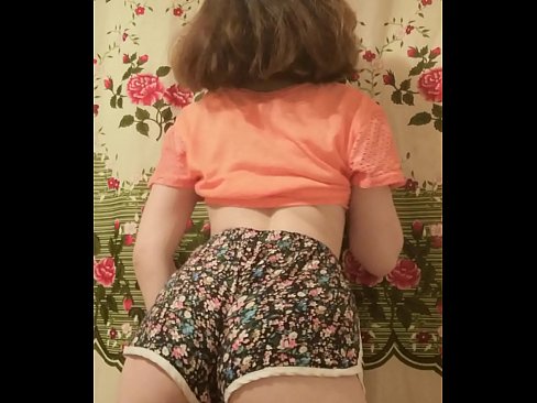 ❤️ Neska gazte sexy galtzak kentzen kameraren aurrean ❤❌ Pornografia besterik ez gugan ❌️❤